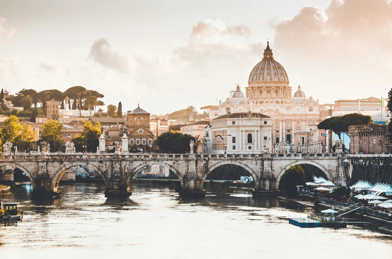 Roma di sera: eventi imperdibili e locali aperti a giugno 2025 Roma di sera: eventi imperdibili e locali aperti a giugno 2025